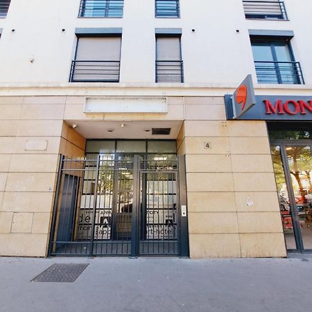 Le Valmy: Appartement Lumineux Au Pied Du Metro Lyon Exterior foto